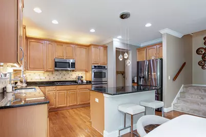 385 Post Oak Circle, West Chicago, IL 60185 - Photo 7