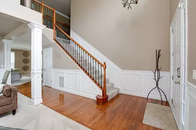 385 Post Oak Circle, West Chicago, IL 60185 - Photo 3