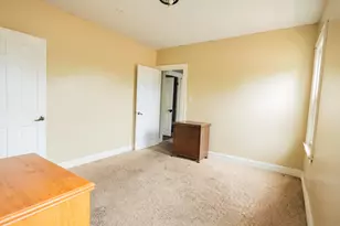 10224 S Princeton Ave, Chicago, IL 60628 - Photo 11