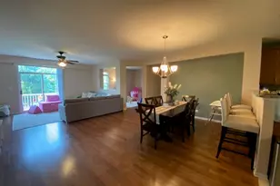 1390 Scarboro Rd, Schaumburg, IL 60193 - Photo 3