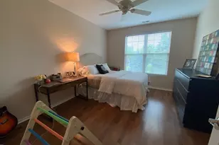 1390 Scarboro Rd, Schaumburg, IL 60193 - Photo 7