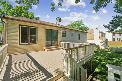 532 Iroquois Trail, Carol Stream, IL 60188 - Photo 5