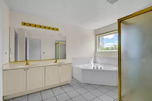 1853 Lake Shore Ct, Romeoville, IL 60446 - Photo 13