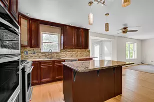 1853 Lake Shore Ct, Romeoville, IL 60446 - Photo 9