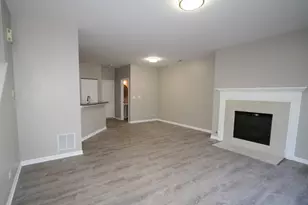 353 Springbrook Trail S, Oswego, IL 60543 - Photo 3