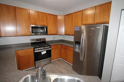 353 Springbrook Trail S, Oswego, IL 60543 - Photo 5
