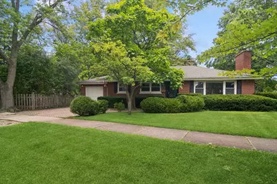 639 Melody Lane, Highland Park, IL 60035 - Photo 1