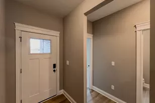 162 S Llanos St, Cortland, IL 60112 - Photo 13
