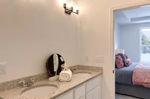 166 S Llanos St, Cortland, IL 60112 - Photo 17