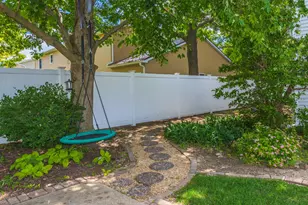 1614 Barton Dr, Normal, IL 61761 - Photo 49