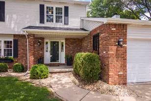 1614 Barton Dr, Normal, IL 61761 - Photo 3