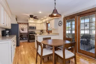 1614 Barton Dr, Normal, IL 61761 - Photo 7