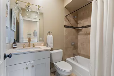 3302 N Racine Avenue #3, Chicago, IL 60657 - Photo 17