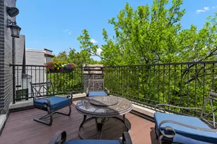 3302 N Racine Ave, Chicago, IL 60657 - Photo 19