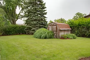 525 Briarcliff Ln, Hoffman Estates, IL 60169 - Photo 27