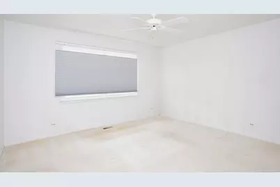 1920 Crescent Lane, Hoffman Estates, IL 60169 - Photo 15