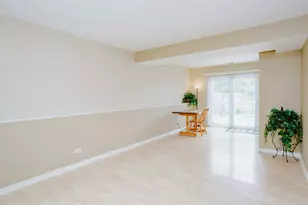 1920 Crescent Ln, Hoffman Estates, IL 60169 - Photo 21