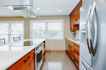 1920 Crescent Lane, Hoffman Estates, IL 60169 - Photo 13