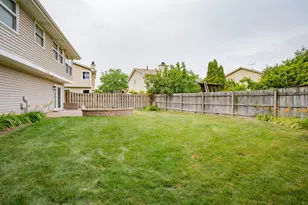 1920 Crescent Ln, Hoffman Estates, IL 60169 - Photo 29