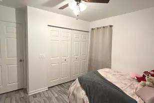 1425 N McAree Rd, Waukegan, IL 60085 - Photo 9