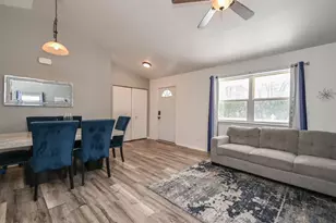1425 N McAree Rd, Waukegan, IL 60085 - Photo 3