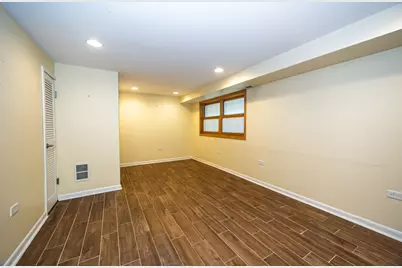 106 W Cedar Street, Arlington Heights, IL 60005 - Photo 21