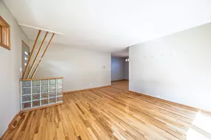 106 W Cedar St, Arlington Heights, IL 60005 - Photo 7