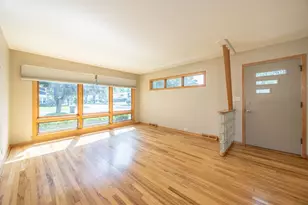 106 W Cedar St, Arlington Heights, IL 60005 - Photo 5