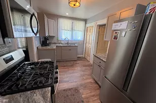 309 Leafland Ave, Centralia, IL 62801 - Photo 5