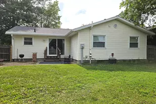 2016 Juniper Ln, Bloomington, IL 61701 - Photo 29