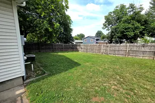 2016 Juniper Ln, Bloomington, IL 61701 - Photo 27