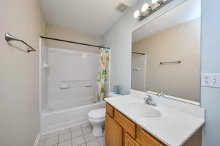 3169 Saganashkee Ln, Naperville, IL 60564 - Photo 13