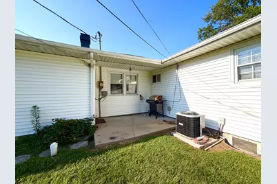 1402 Jonquil Street, Centralia, IL 62801 - Photo 13