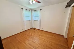 1402 Jonquil St, Centralia, IL 62801 - Photo 7