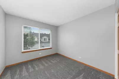 690 Lincoln Station Drive, Oswego, IL 60543 - Photo 11