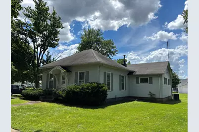 302 N Pine Street, Wenona, IL 61377 - Photo 1