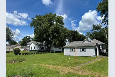 302 N Pine Street, Wenona, IL 61377 - Photo 3