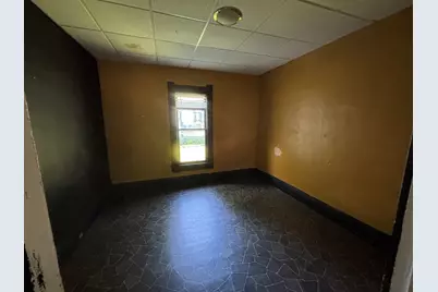 302 N Pine Street, Wenona, IL 61377 - Photo 7