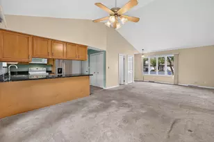 1858 Golf View Dr, Bartlett, IL 60103 - Photo 7