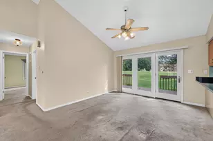 1858 Golf View Dr, Bartlett, IL 60103 - Photo 5