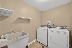 1858 Golf View Dr, Bartlett, IL 60103 - Photo 25