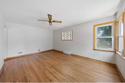 4000 Clarence Avenue, Berwyn, IL 60402 - Photo 9