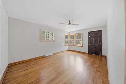 4000 Clarence Avenue, Berwyn, IL 60402 - Photo 3