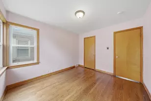 4000 Clarence Ave, Berwyn, IL 60402 - Photo 11