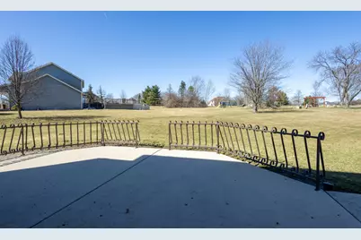2658 E Royal Ridge Drive, Crete, IL 60417 - Photo 65