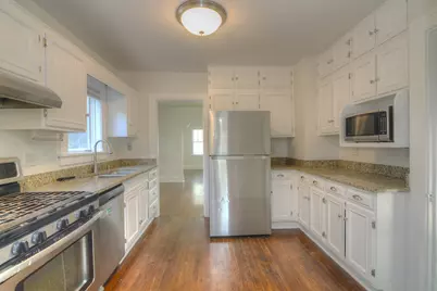 724 S 5th Street, Saint Charles, IL 60174 - Photo 7