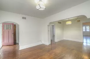 724 S 5th St, Saint Charles, IL 60174 - Photo 5