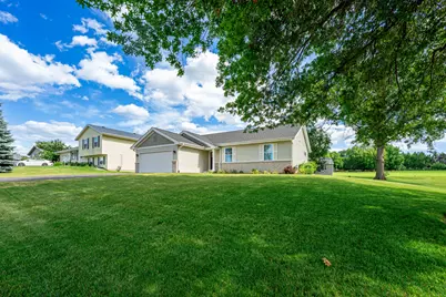 701 Mallard Road, Winnebago, IL 61088 - Photo 3