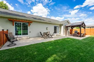 701 Mallard Rd, Winnebago, IL 61088 - Photo 41