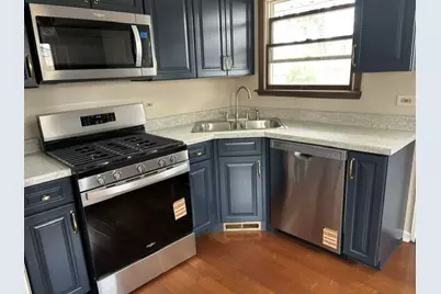 8855 S Komensky Avenue, Hometown, IL 60456 - Photo 11